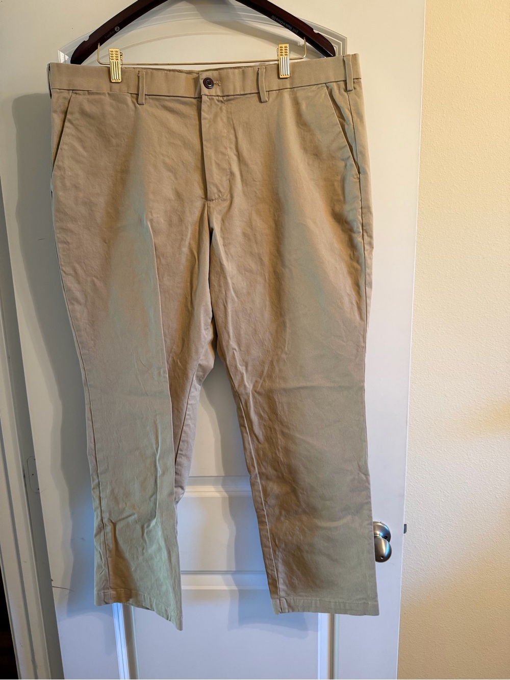 GAP Men's Khaki Chino Pants - Tan